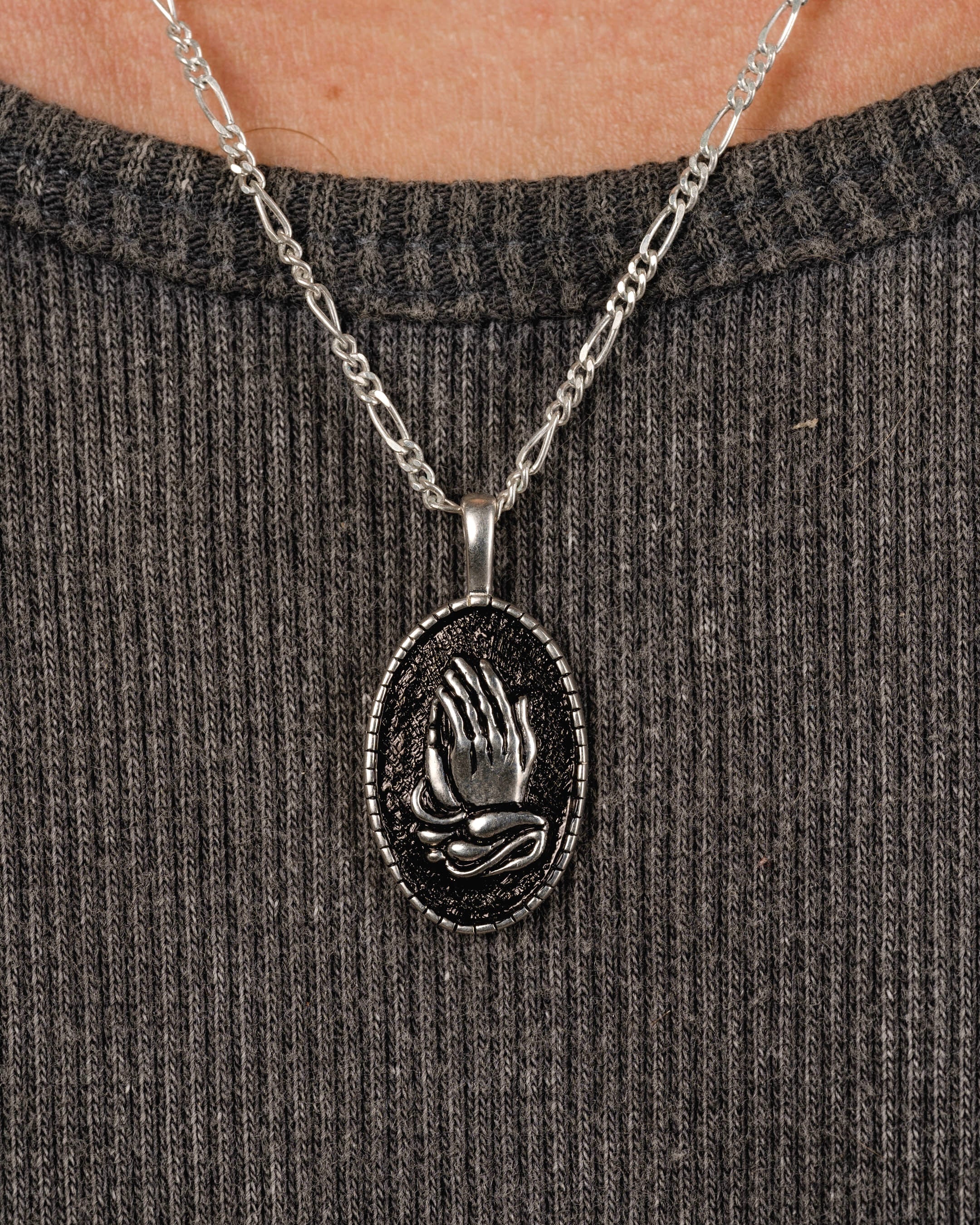 PRAY NECKLACE IN SILVER – Untold-truth-ecom