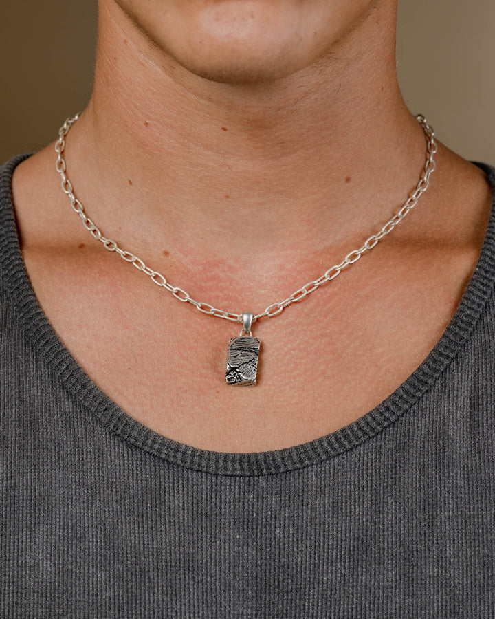 CRACKED NECKLACE IN SILVER
