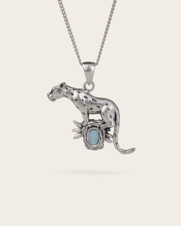 PANTHER PENDANT WITH BLUE GEMSTONE IN SILVER