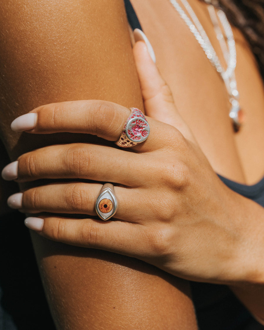 BROWN EYE RING IN SILVER