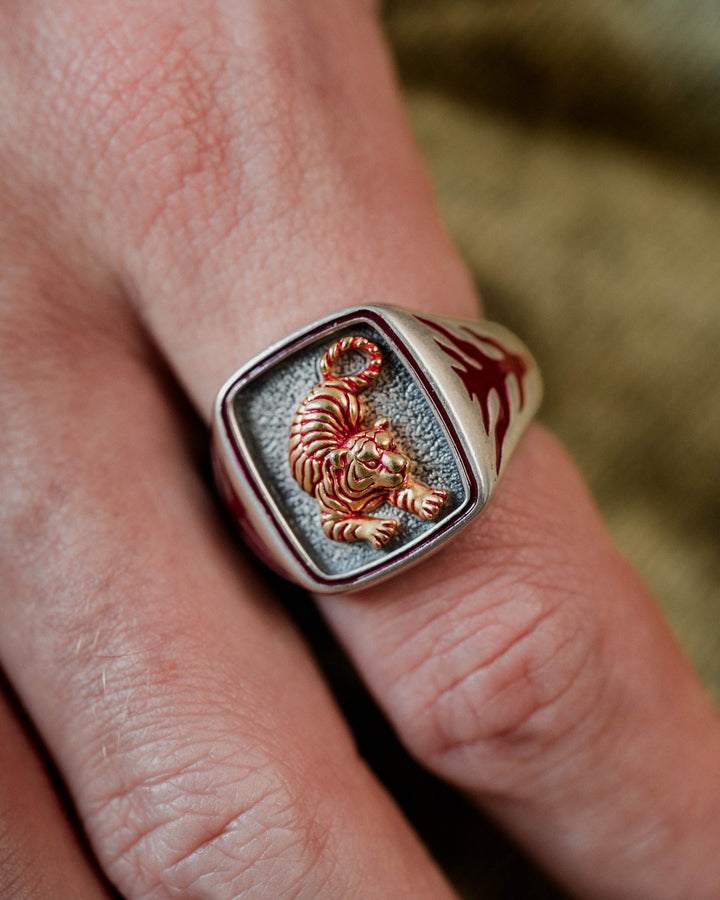 CRIMSON TIGER SIGNET