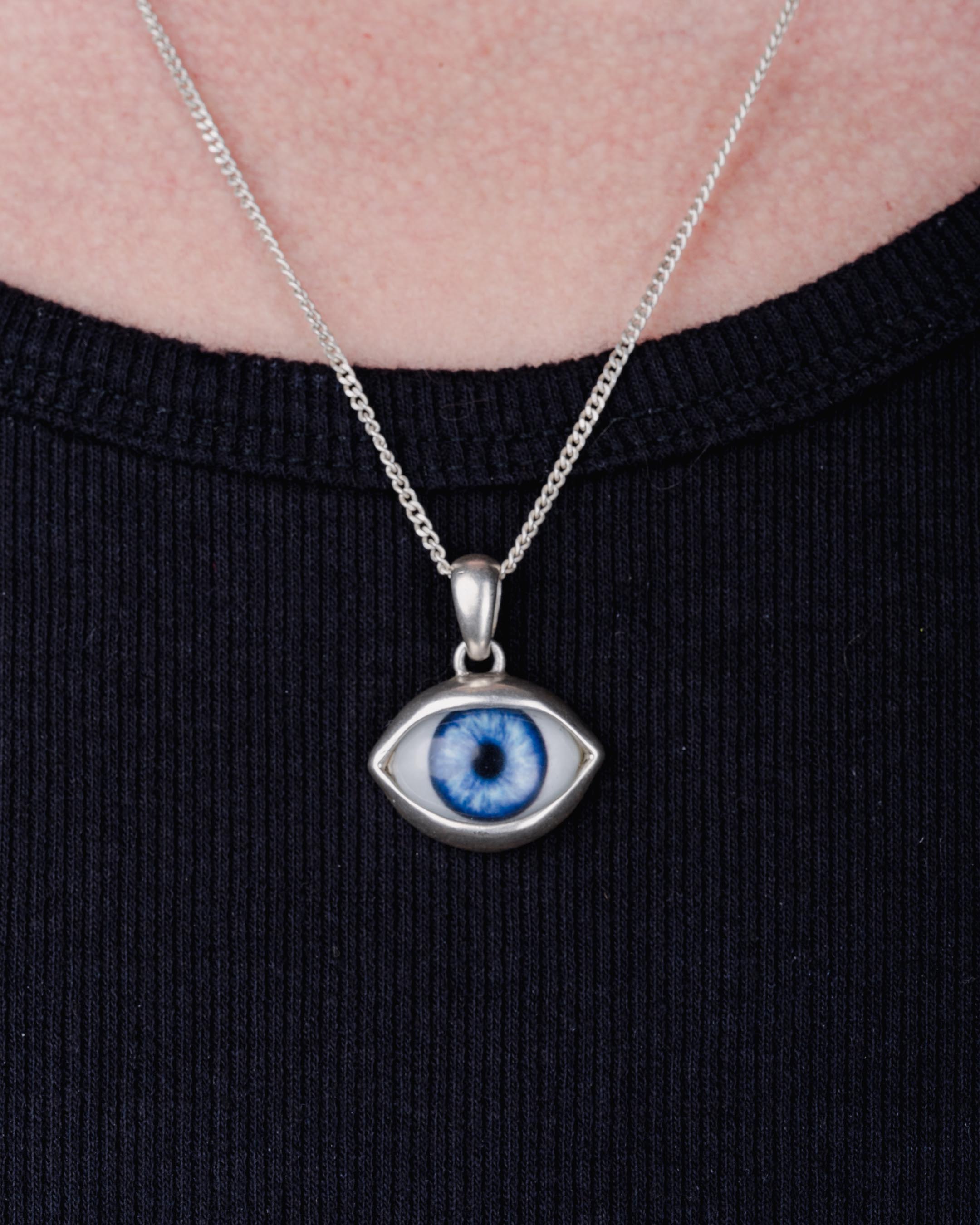 EYE PENDANT IN SILVER