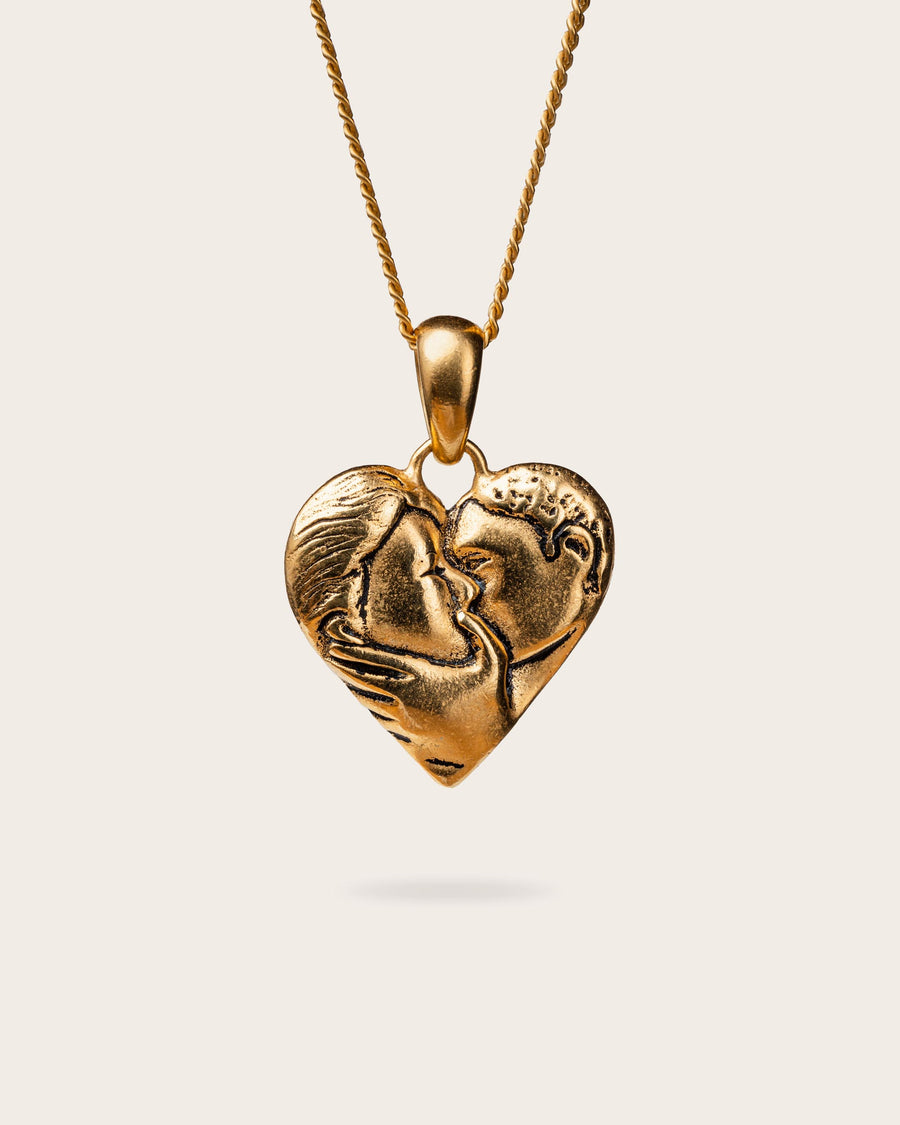 KISSING COUPLE PENDANT IN GOLD