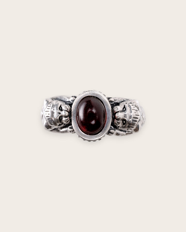 LION STONE RING IN SILVER