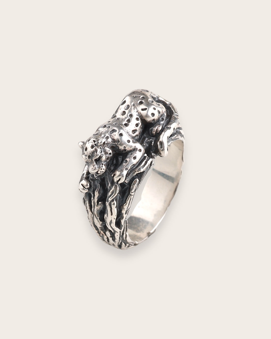 PANTHER RING IN SILVER