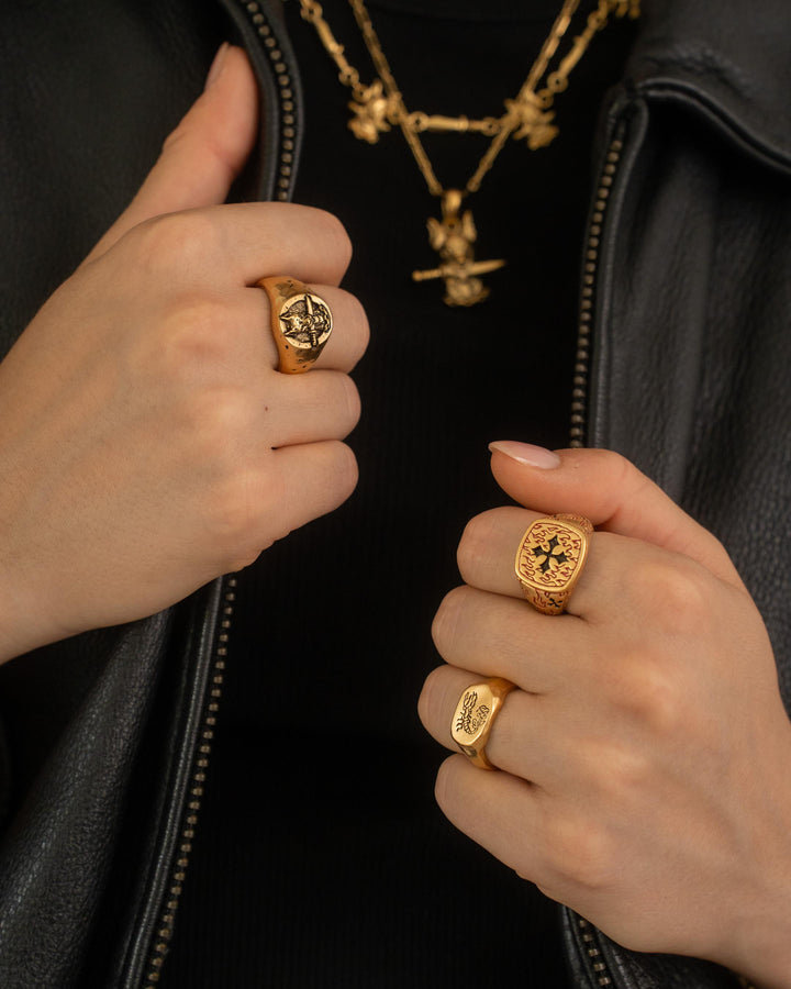 RED FIRE CROSS RING IN GOLD
