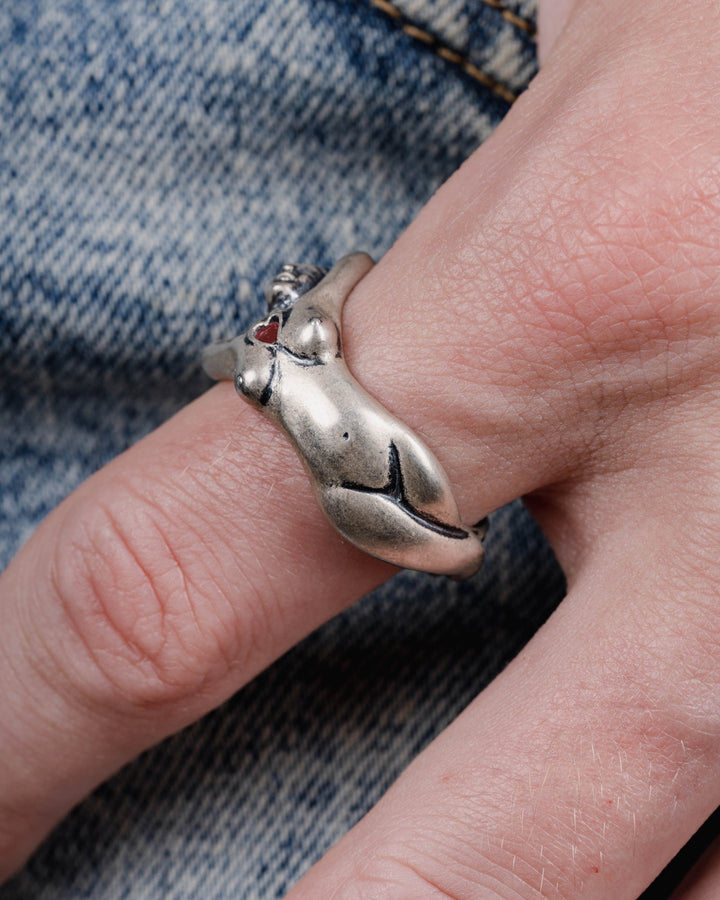 LADIES RING WITH RED STONE IN SILVER