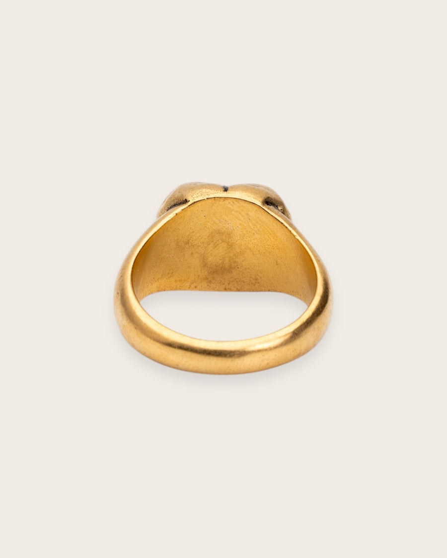 BUM SIGNET RING IN GOLD