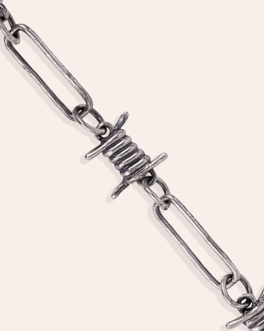 BARB WIRE NECKCHAIN IN SILVER