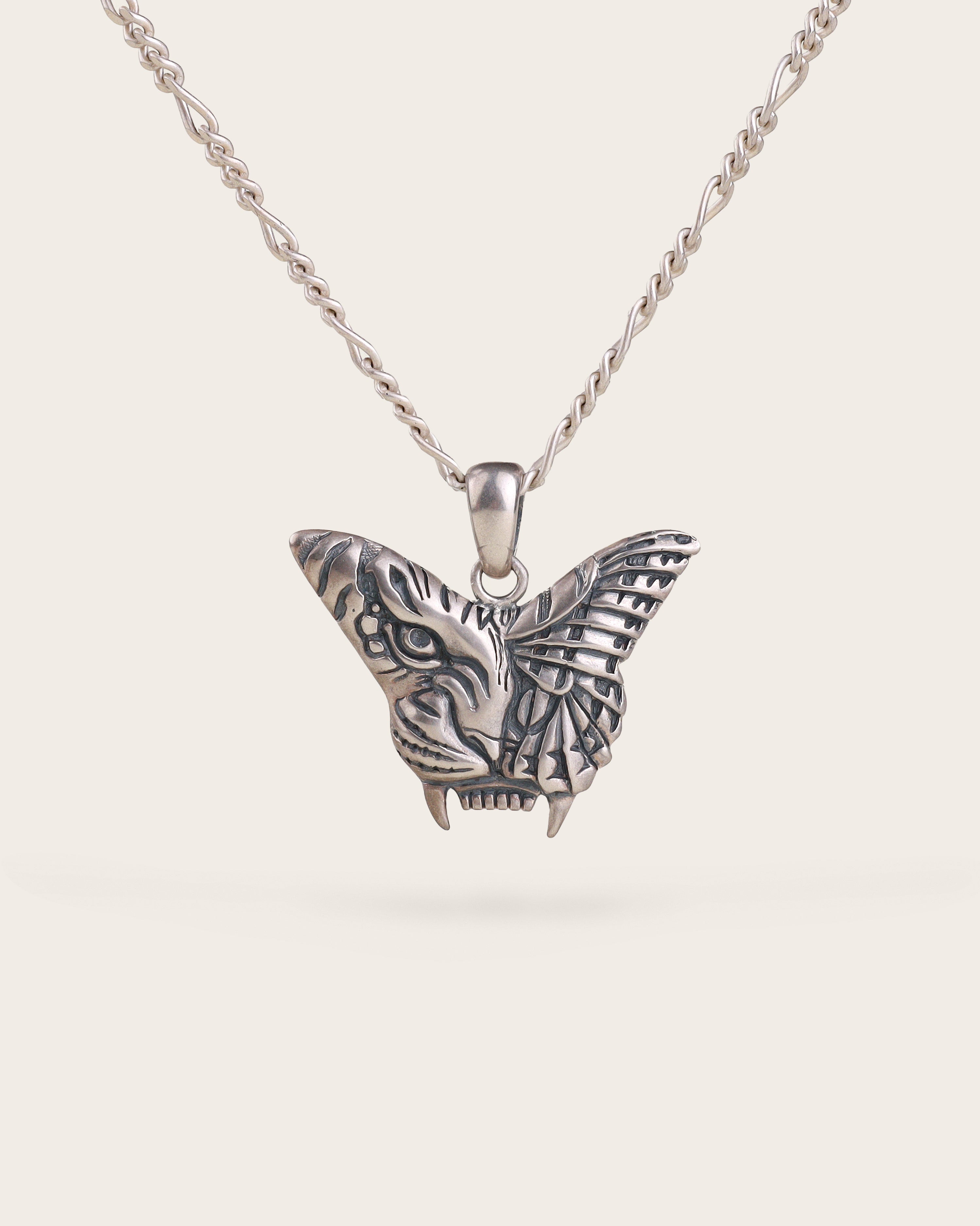 TIGER BUTTERFLY NECKLACE IN SILVER