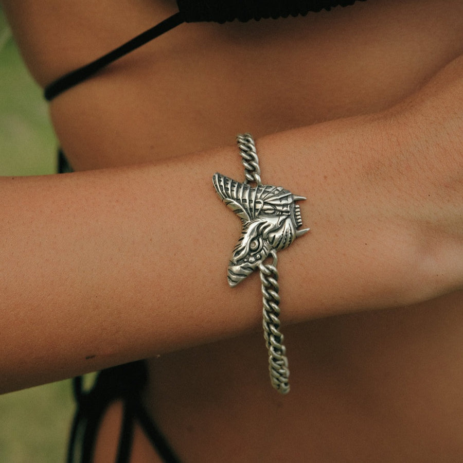 TIGER BUTTERFLY CURB CHAIN BRACELET IN SILVER