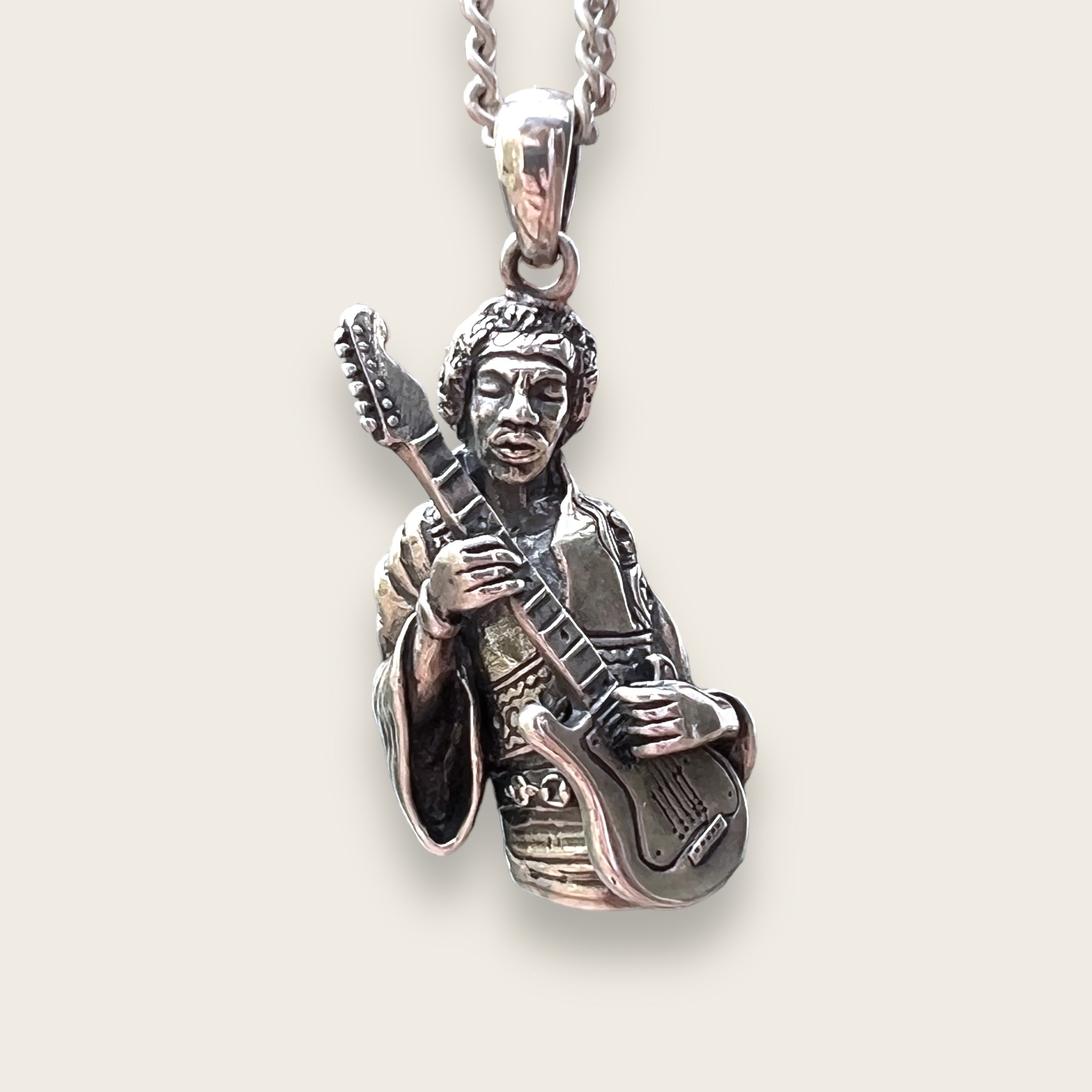 JIMI HENDRIX PENDANT IN SILVER