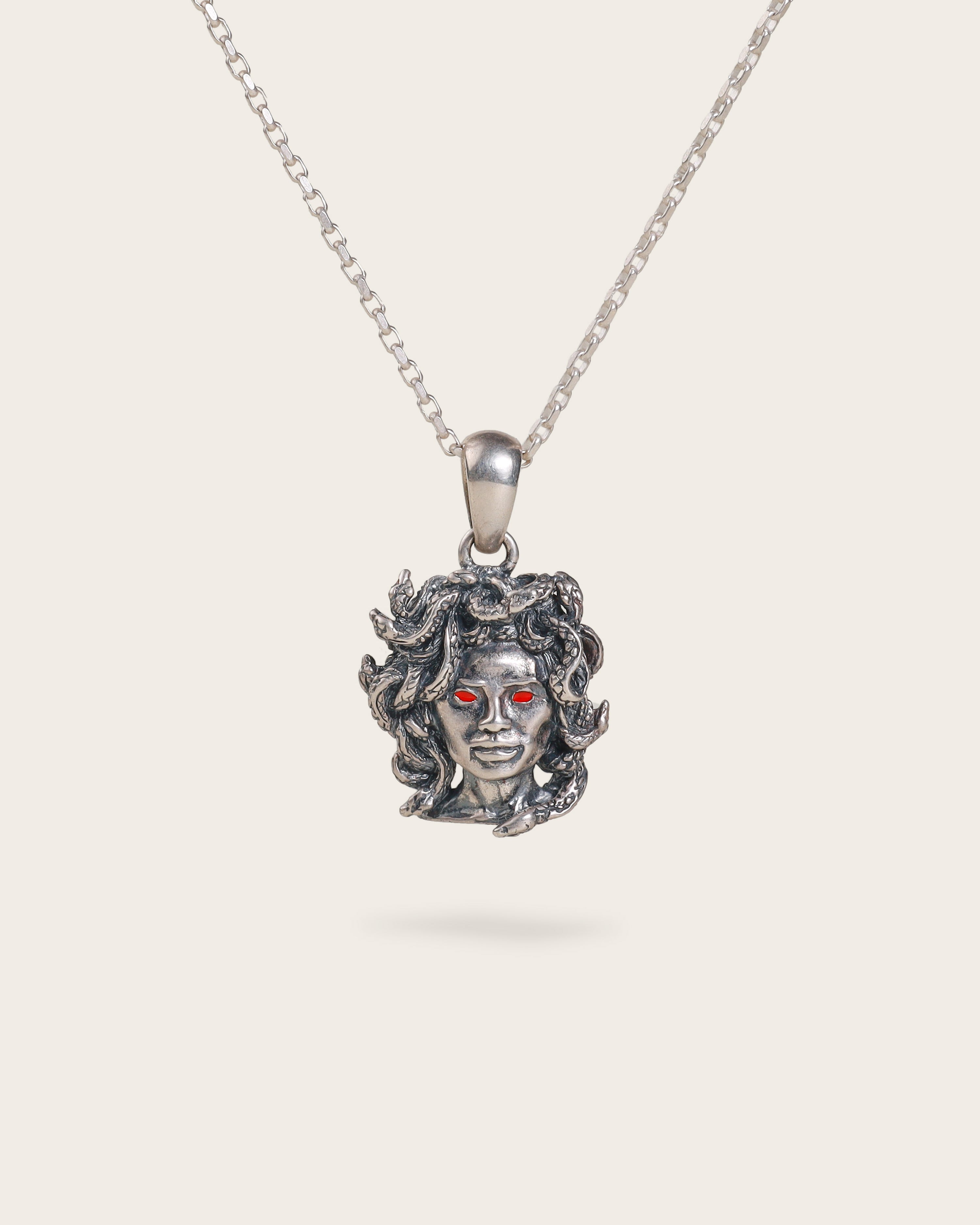 REY EYES MEDUSA NECKLACE IN SILVER(03)