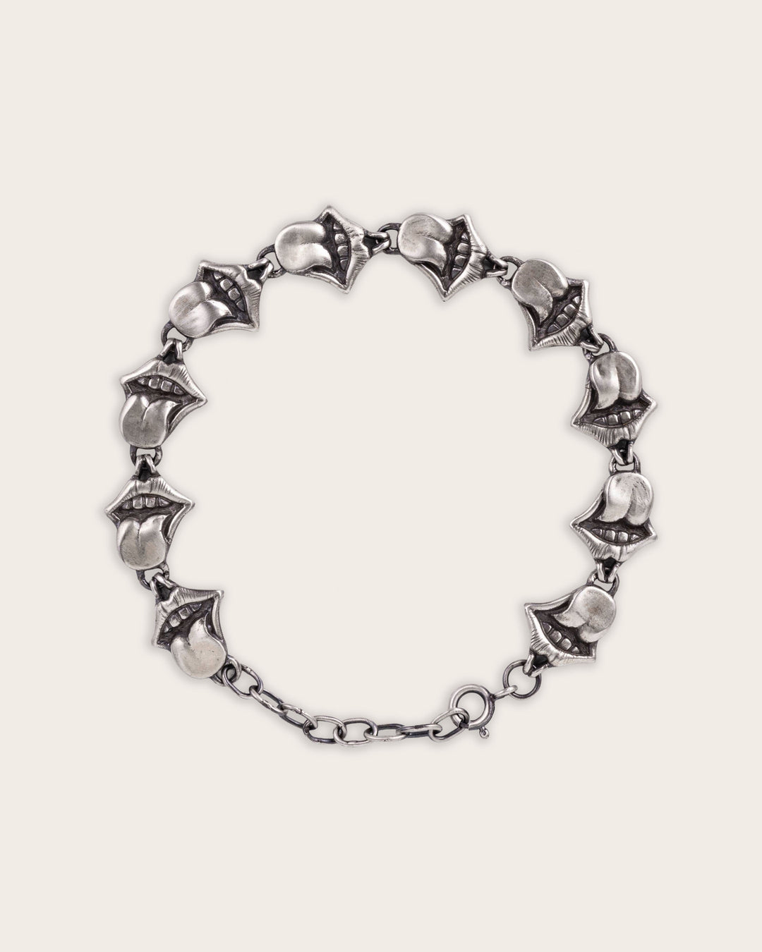 TONGUE BRACELET IN SILVER