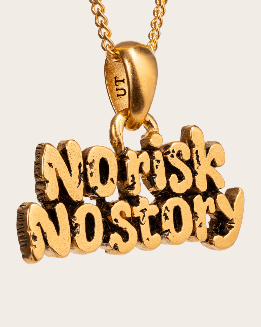 NO RISK NO STORY PENDANT IN GOLD