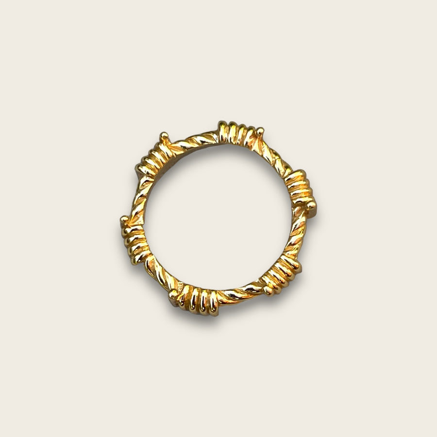 BARBED WIRE RING IN GOLD
