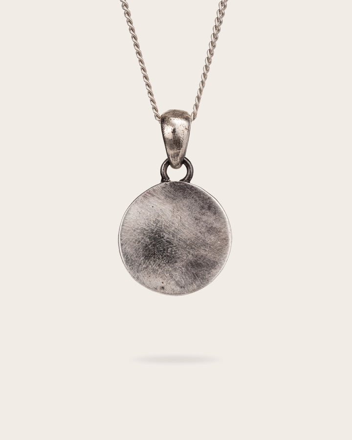 SMOKING LADY PENDANT IN SILVER
