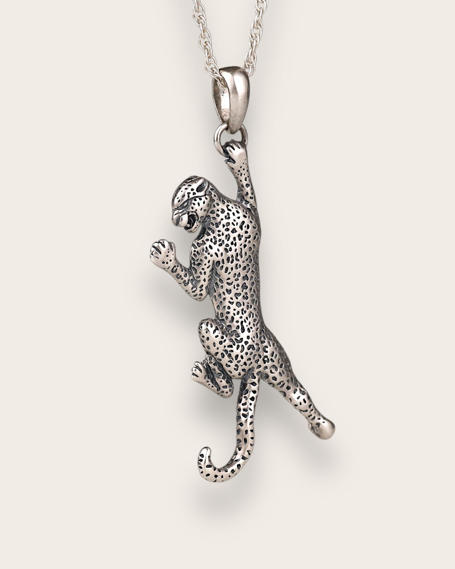 LEOPARD NECKLACE IN SILVER