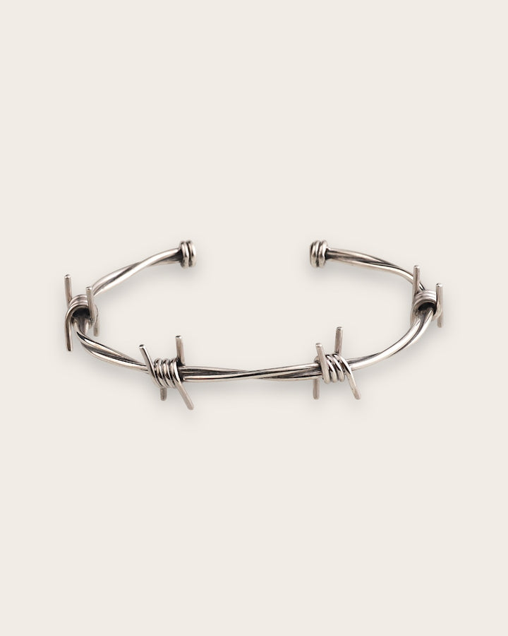 BARBWIRE CUFF IN SILVER