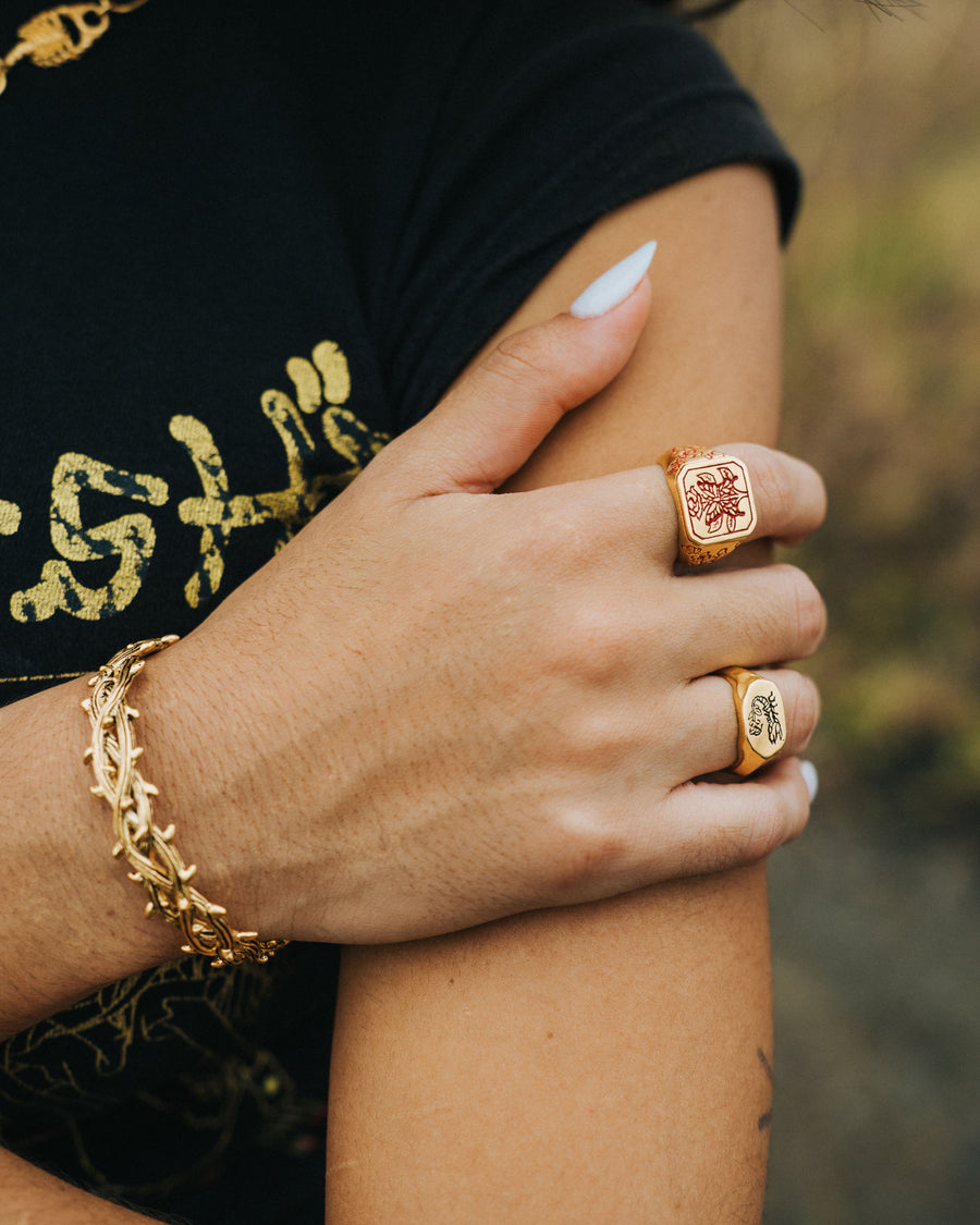 RED BUTTERFLY RING IN GOLD