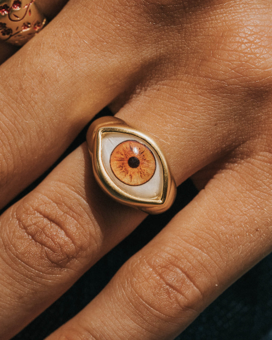 BROWN EYE RING IN GOLD