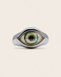 GREEN EYE RING IN SILVER