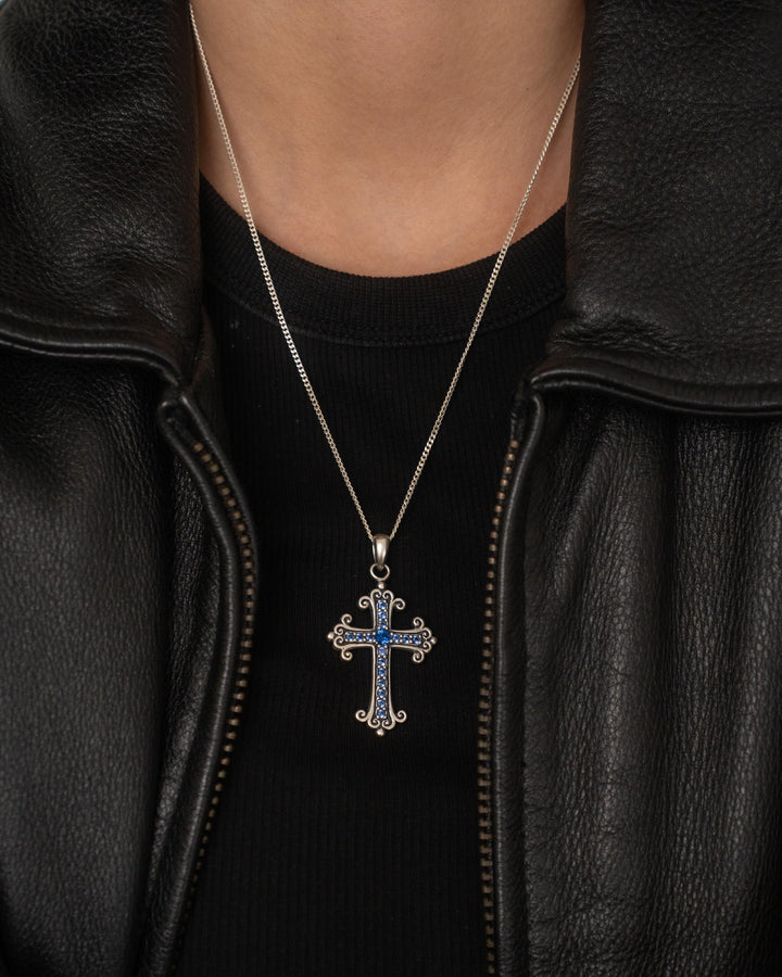 SAPPHIRE CROSS PENDANT IN SILVER