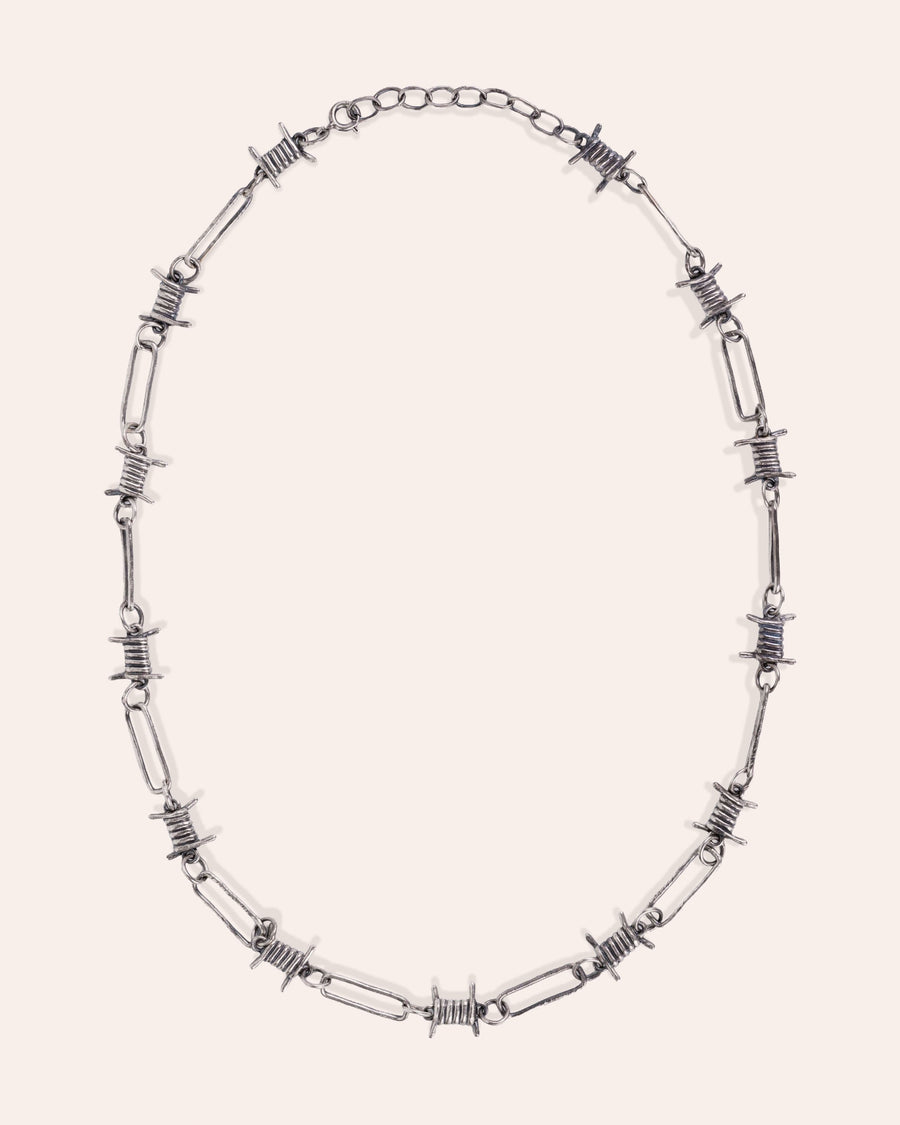BARB WIRE NECKCHAIN IN SILVER