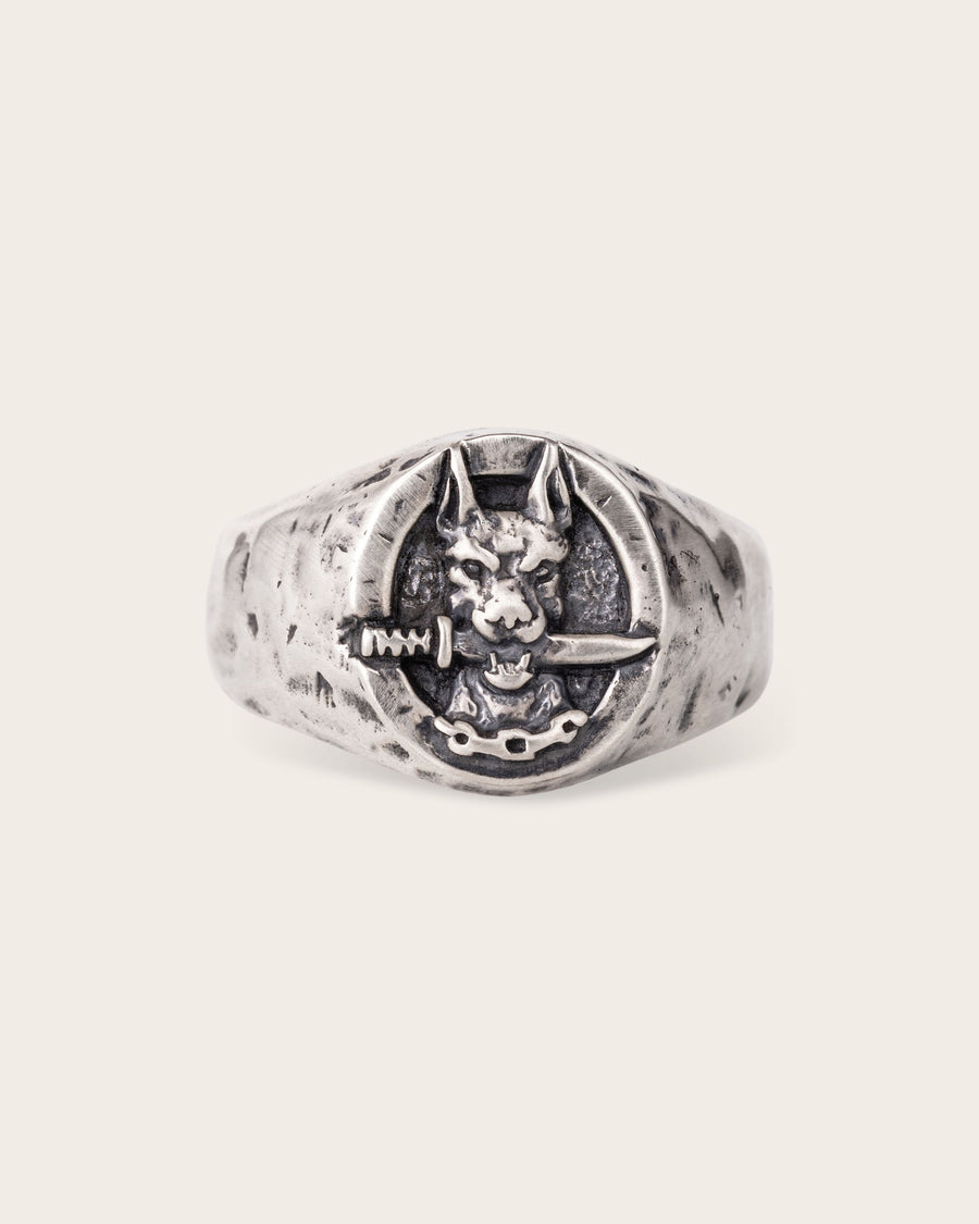 DOG AND DAGGER SIGNET RING IN SILVER