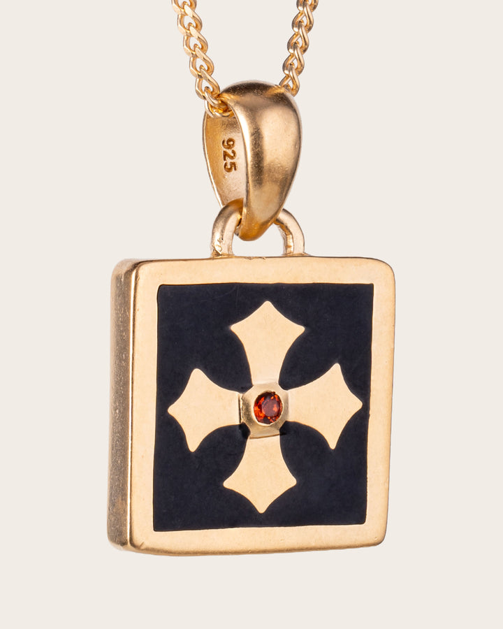MIDNIGHT OYNX CROSS PENDANT IN GOLD