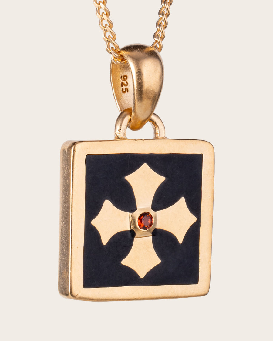 MIDNIGHT OYNX CROSS PENDANT IN GOLD
