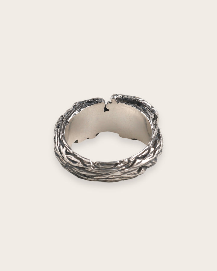 PANTHER RING IN SILVER