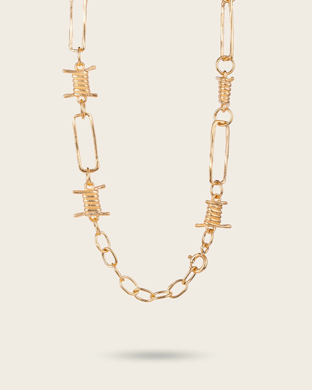 BARB WIRE NECKCHAIN IN GOLD