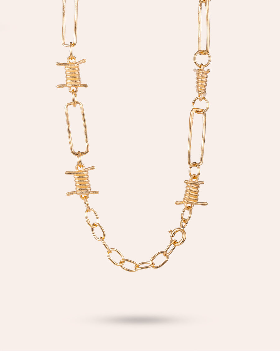 BARB WIRE NECKCHAIN IN GOLD