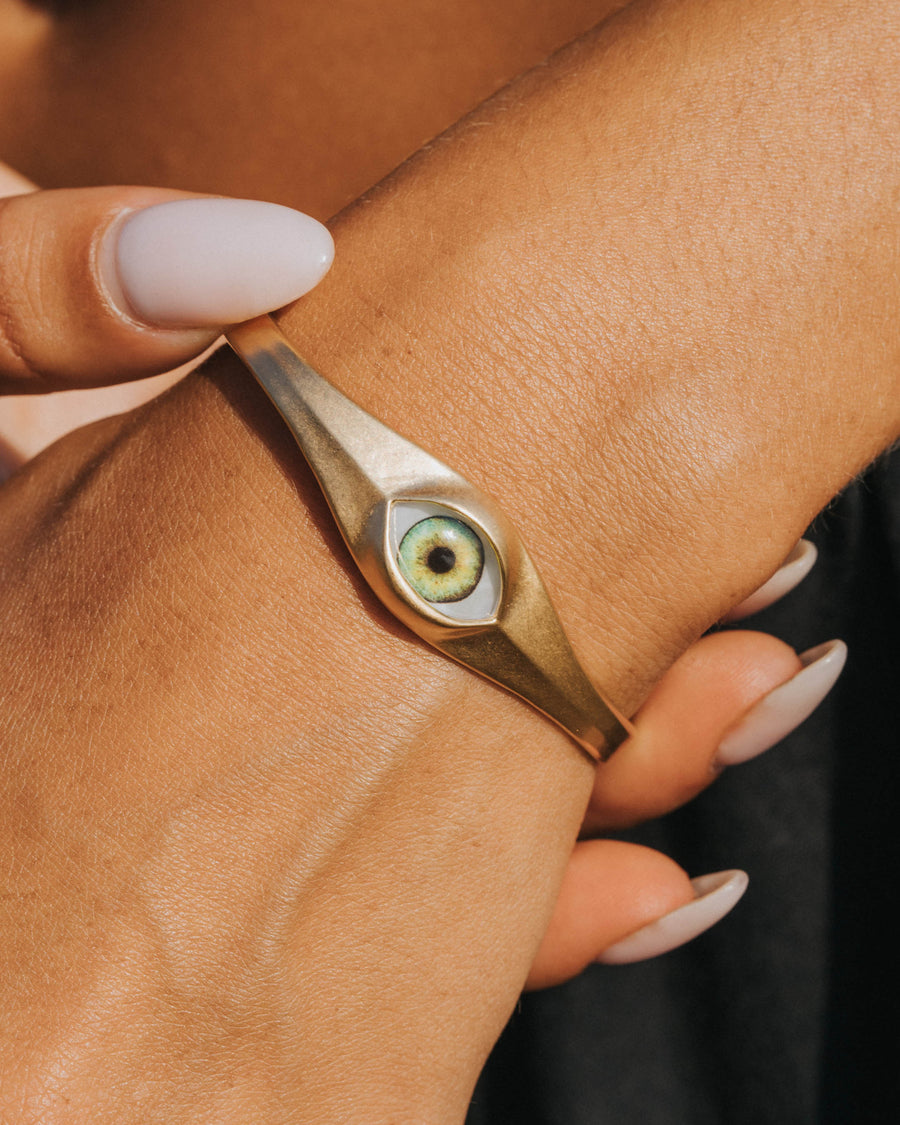 GREEN EYE CUFF IN GOLD