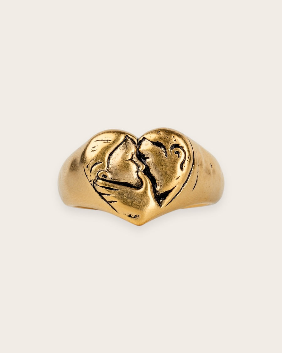 KISSING COUPLE RING IN GOLD