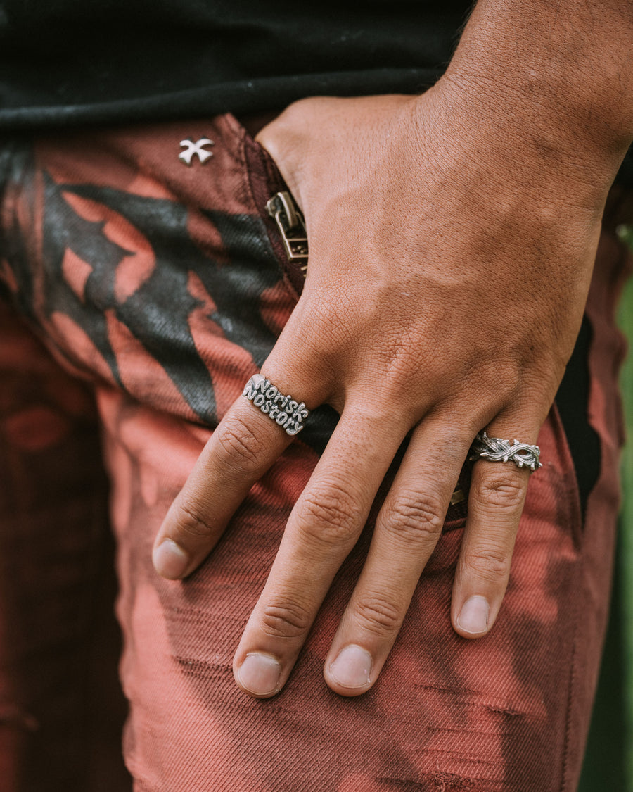 NO RISK NO STORY RING IN SILVER