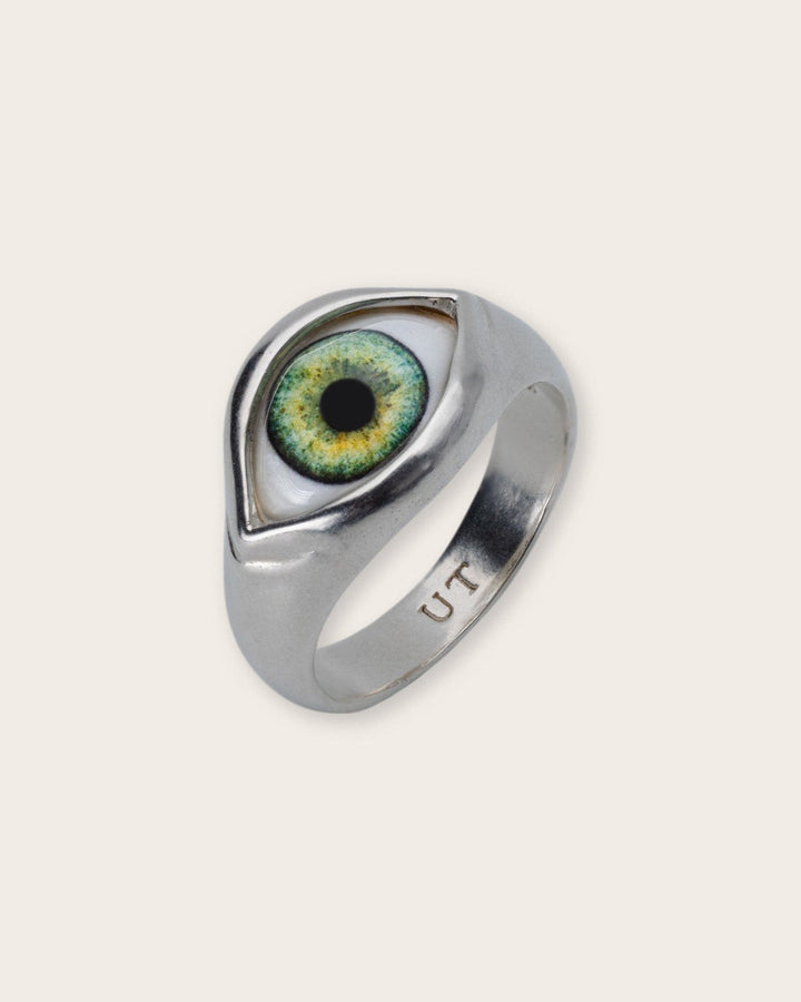 GREEN EYE RING IN SILVER