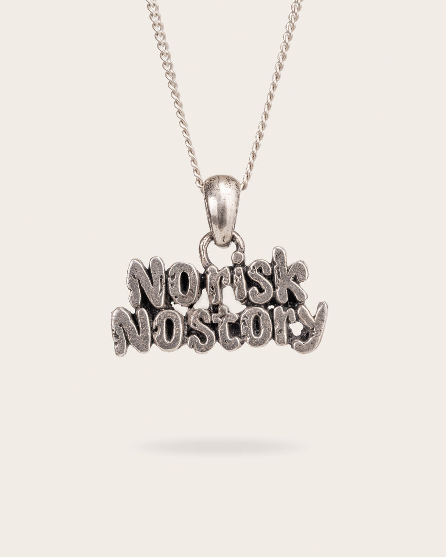 NO RISK NO STORY PENDANT IN SILVER