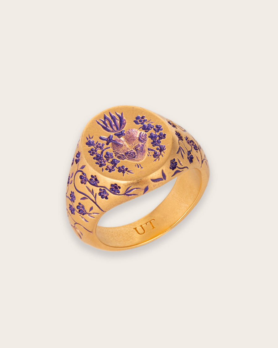 PURPLE HEART SIGNET RING IN GOLD