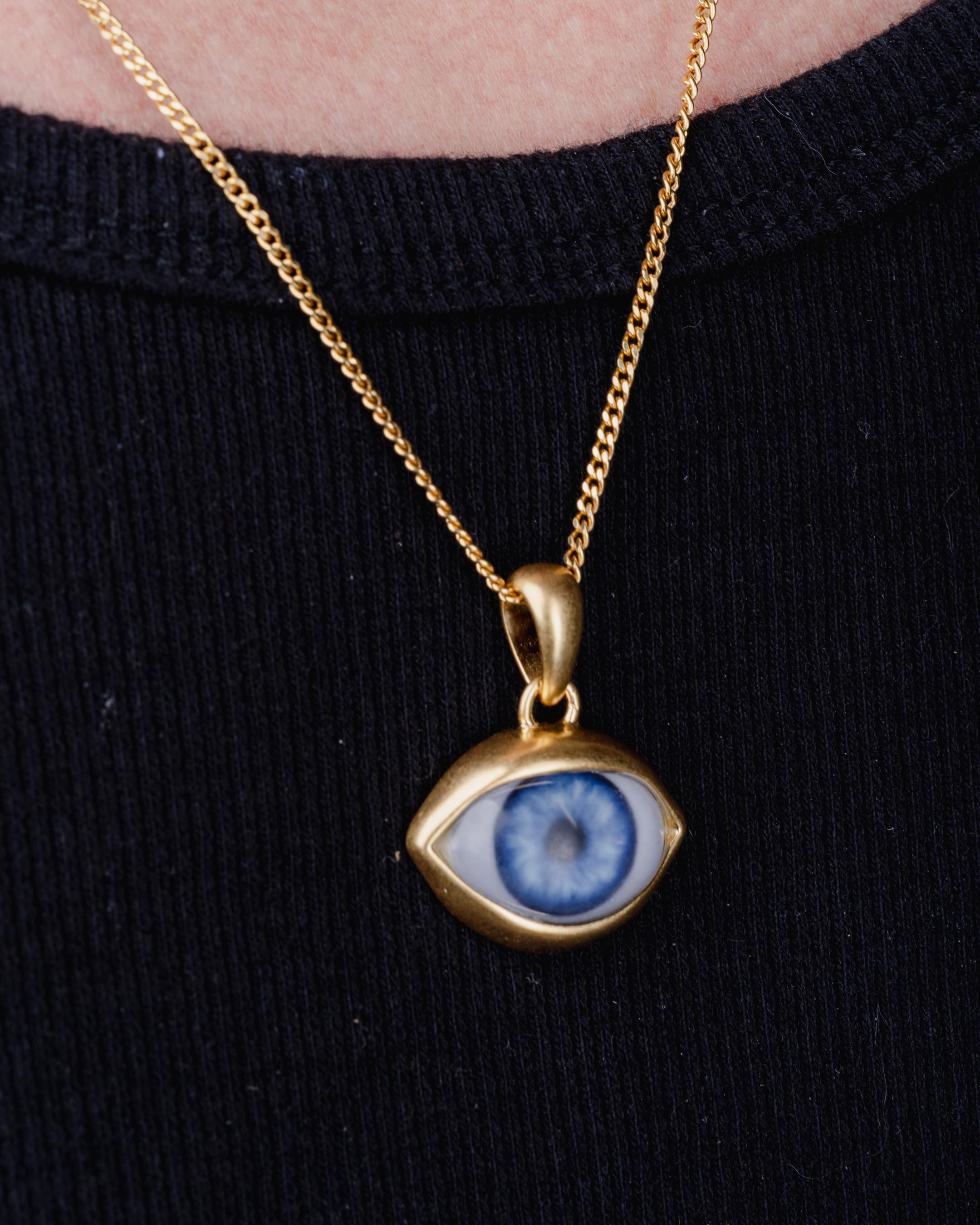 BLUE EYE PENDANT IN GOLD
