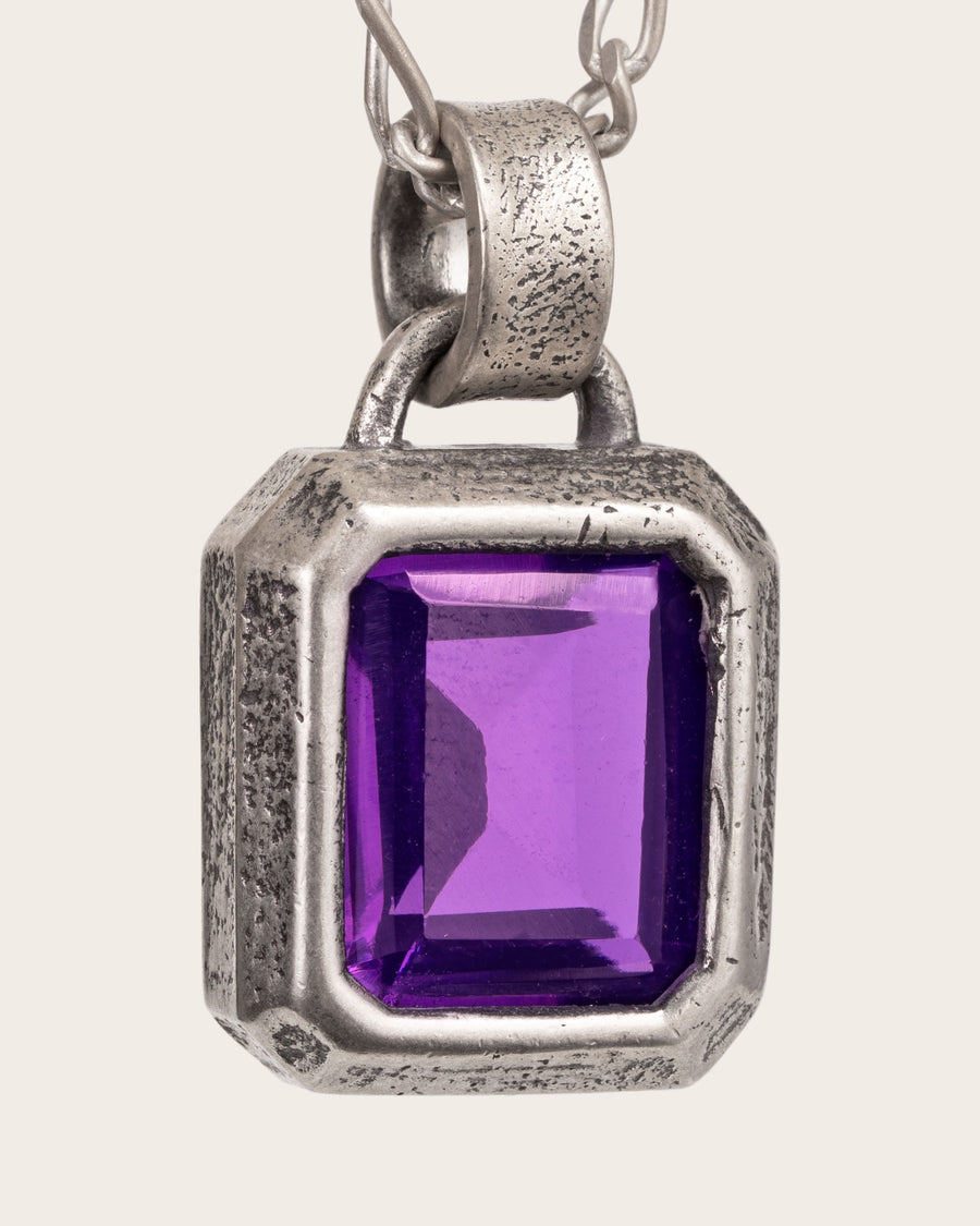 PURPLE SQUARE PENDANT IN SILVER