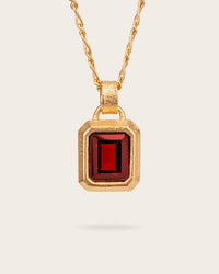 BLOOD RED SQUARE PENDANT IN GOLD
