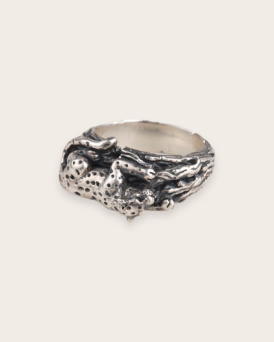 PANTHER RING IN SILVER