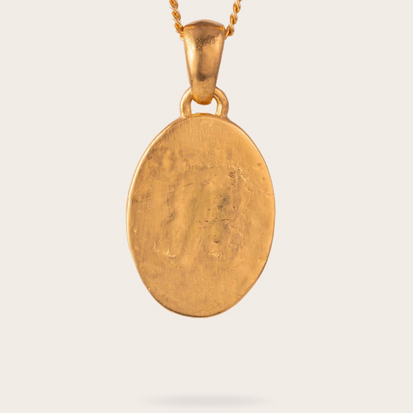 Vintage Oval Pendant In Gold