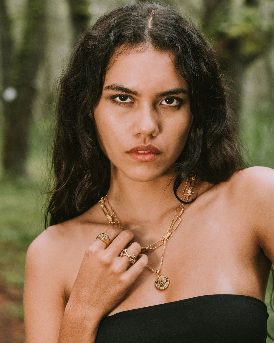 BARB WIRE NECKCHAIN IN GOLD