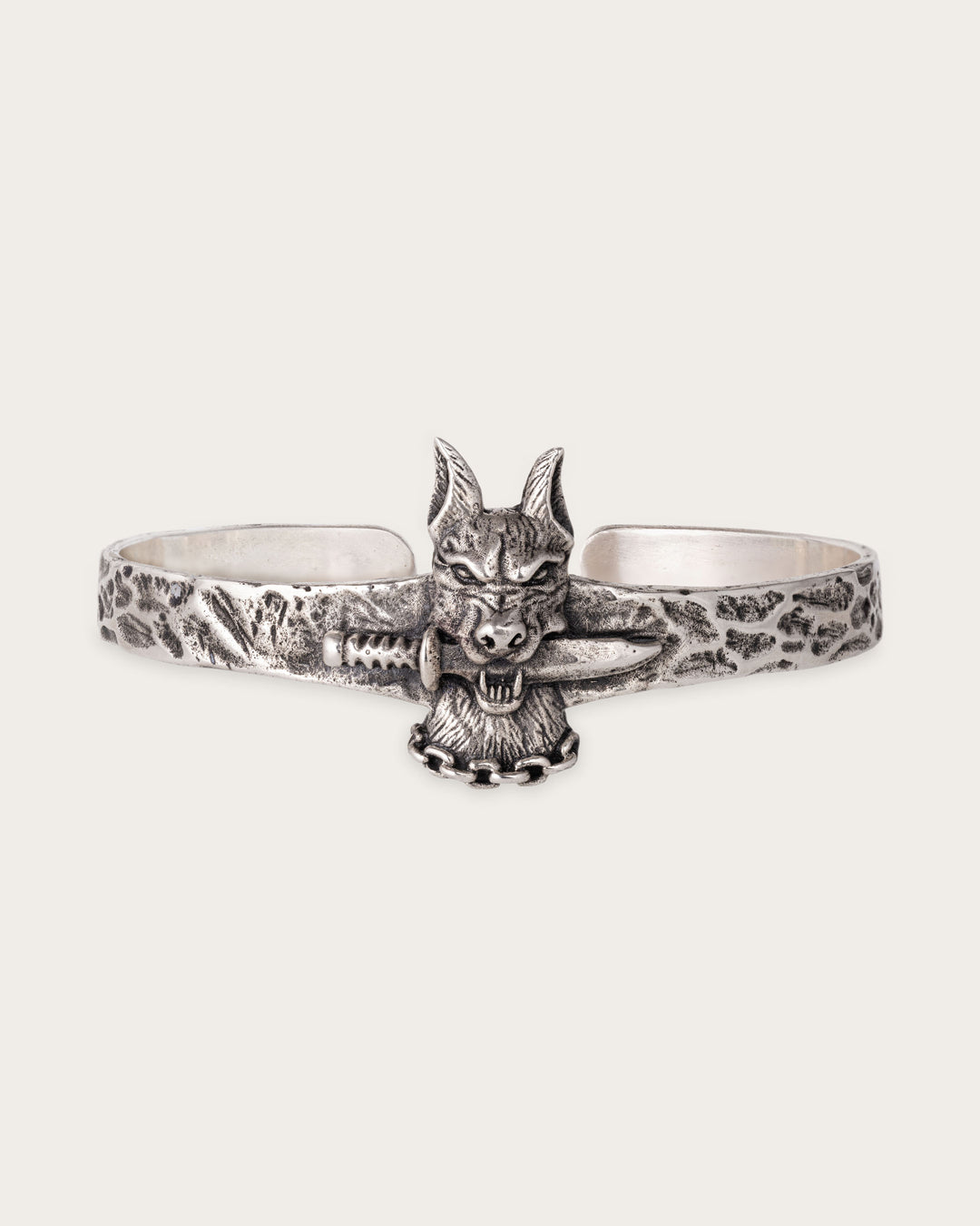 DOG & DAGGER CUFF IN SILVER