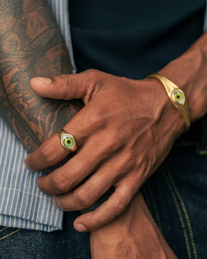 GREEN EYE RING IN GOLD