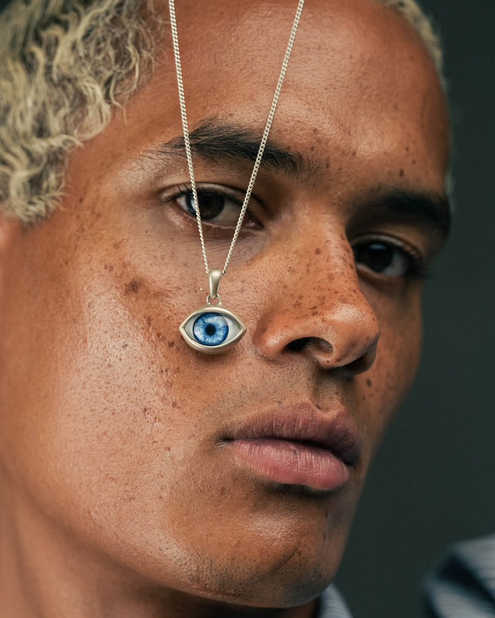 BLUE EYE PENDANT IN SILVER