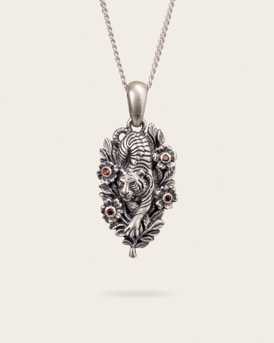 TIGER PENDANT IN SILVER